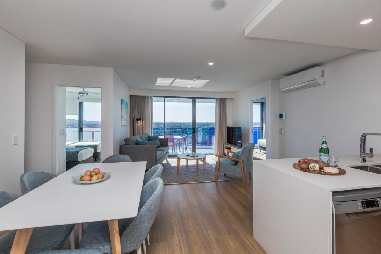 Sky Broadwater Apartments Southport エクステリア 写真