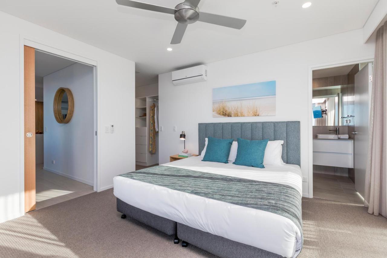 Sky Broadwater Apartments Southport エクステリア 写真