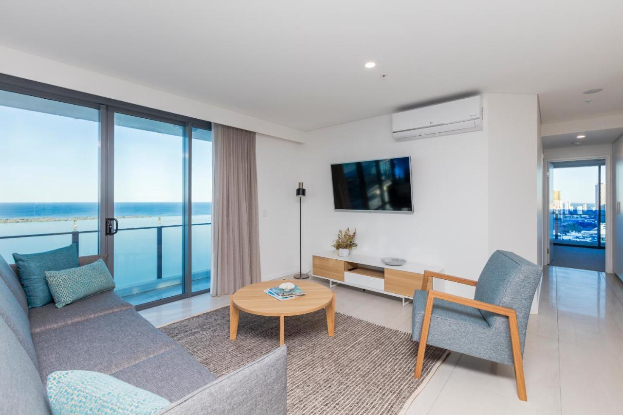 Sky Broadwater Apartments Southport エクステリア 写真